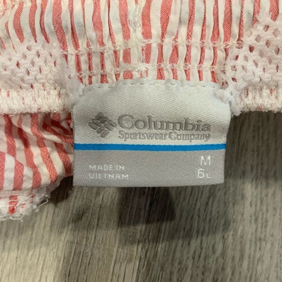 Columbia swim shorts, men’s medium, red and coral/red striped - Picture 4 of 4